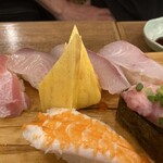 浜焼き海鮮居酒屋 大庄水産 - 寿司８貫盛り（２個食べた）