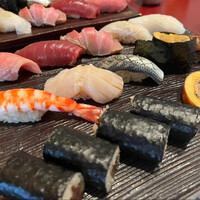 お昼の江戸前鮨（味噌汁付）