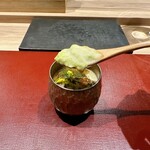 パルコ フィエラ - アスパラプリン、ゴルゴンゾーラ、発酵カリフラワーのピュレ、小樽産しゃこ、ボタンエビの殻出汁、ぼうなパウダー
      