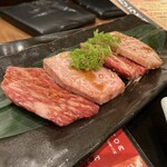 炭火焼肉 ぐら - 