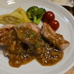 キッチン ブルー グローブ - 反対側から、ボルチーニソースはタップリ