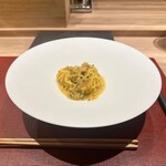 パルコ フィエラ - 自家製タヤリン（古平産ムラサキウニ、しじみ出汁、天然あさつき）
      
      