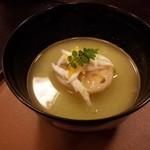 割烹旅館 湯の花荘 - 春白魚新緑仕立て。ずんだをつぶした出汁が最高