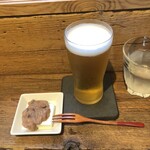 麹町いづみや しろ - あがりビール・いかの塩辛クリームチーズ 