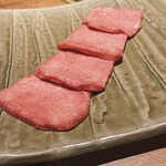 和牛とタン 焼肉 とみ - 