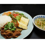 コムディア（豚焼肉の皿ご飯、甘みそ）