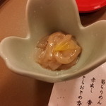 割烹旅館 湯の花荘 - もう一つの先付けの湯の花特製塩辛。お持ち帰りもあります