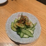 みやざき地頭鶏炭火焼 Kutsurogi 三四郎 - タタキきゅうり