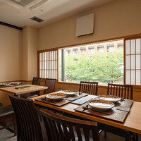 馳走 かねこ - テーブル席