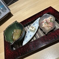 鮨 無垢/鮨 白銀 - 季節の先付け3品