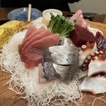 鮨とみいち - お刺身の盛り合わせ