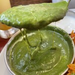 インドカレー スルチ - 選べるカレー「ほうれん草チーズ」チーズたっぷりでビヨ〜ンと伸びる