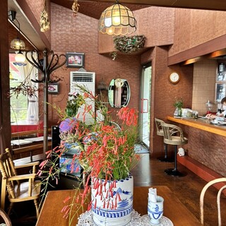 ティールーム 赤いやね_2