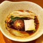 旬彩 天ぷら 心来(しんら） - まずは、お野菜から・・・、河豚のお出汁がよく効いていて、うぅ～ン！ 美味しい～！♬♪