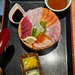夢向船 - 海鮮丼（上）