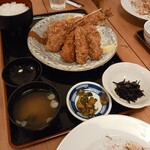 とんかつビストロ 肉のマルコウ - オニスラ&ミックスフライ定食！