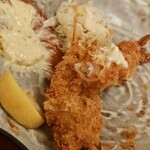 とんかつビストロ 肉のマルコウ - エビフライ！デカっ