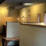 雨は、やさしく - 店内