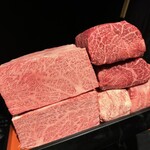 四谷三丁目 大衆焼肉 暴飲暴食 - 