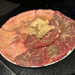 四谷三丁目 大衆焼肉 暴飲暴食 - 