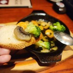 鉄板ビストロ シーフードバンク Gochi - 