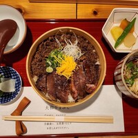 すき焼きと牛まぶし ももしき - 