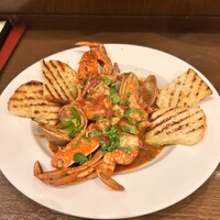 イル ビッライオ - 渡り蟹　小エビ　アサリの赤ワイン煮込み