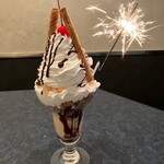 カラオケ館 - 料理写真:チョコパフェ