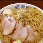 麺屋ZERO1  - ガッツリら－めん　680円（ニンニク少し）