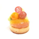 マルナカ菓子店 - フルーツタルト (450円)