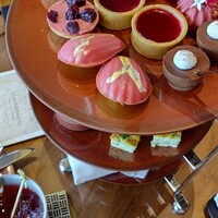 ザ タヴァン グリル＆ラウンジ - 