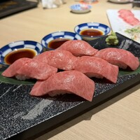 炭火和牛焼肉もうもう亭 広小路店 - 和牛握りずし