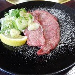 焼肉　本陣 - 上タン(890円)