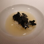 蒼 - 12ヶ月特別飼育の地頭鶏、ー山いけすの地蛤、こんとび海苔、まるごと地鶏を炊き込んだコンソメのにえばなのリゾット