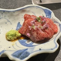 肉 希々 - 