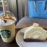スターバックス コーヒー - バナナブリュレフラペチーノ&バナナ米粉ロールケーキ