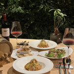 Bar Dining FIVE Arrows - 