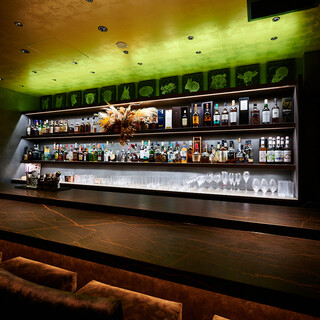 隠れ家的存在のバー