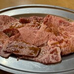 焼肉 幸 - これで1000円ポッキリ！？