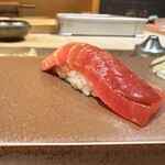 完全個室鮨和食かなうS - 中トロ