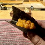 完全個室鮨和食かなうS - ウニ手巻き