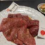 肉 希々 - 