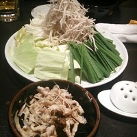 博多もつ鍋 やま中 赤坂店 - 野菜と酢モツ