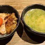 吾一 - 焼き鳥丼　スープ