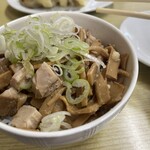 麺屋 ようすけ - スタミナメンマ丼　たっぷりメンマに角切りチャーシューも入ってます。程よいニンニクの風味。
