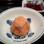 茜坂大沼 - 牛肉はあまり好んではいただかないので、この猪メンチが登場してから喜び爆上がりです。今回は筍のシャキシャキが加わって、更に美味し～♡