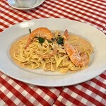アッラ・ヴェッキア・ペントラッチャ - 海老トマトクリームソースのタリアテッレ