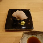 すし処 睦月 - 三河湾 骨切り鱧 皮目炙り