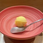 青山鮨孝 - マンゴーシャーベット