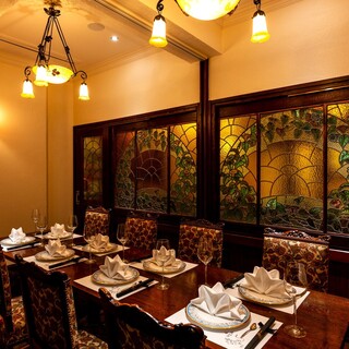 2～10名様まで完全個室のテーブルを完備。様々なニーズに対応して参ります！